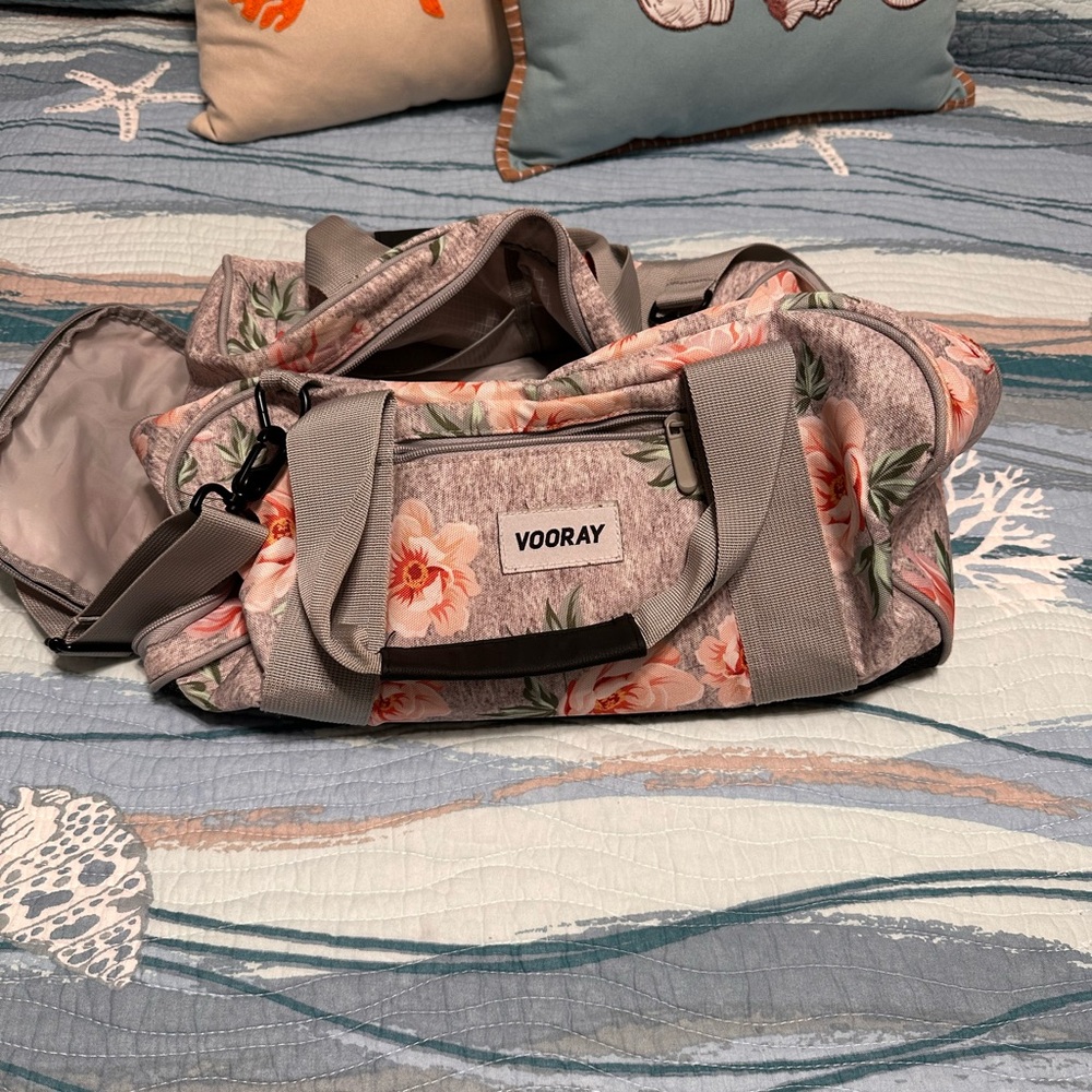 Vooray Floral Travel Duffel Bag - Gray and Pink
